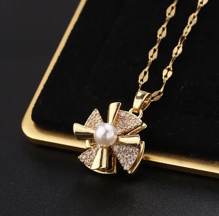 360° Spinning Radiant Pendant Necklace for Women